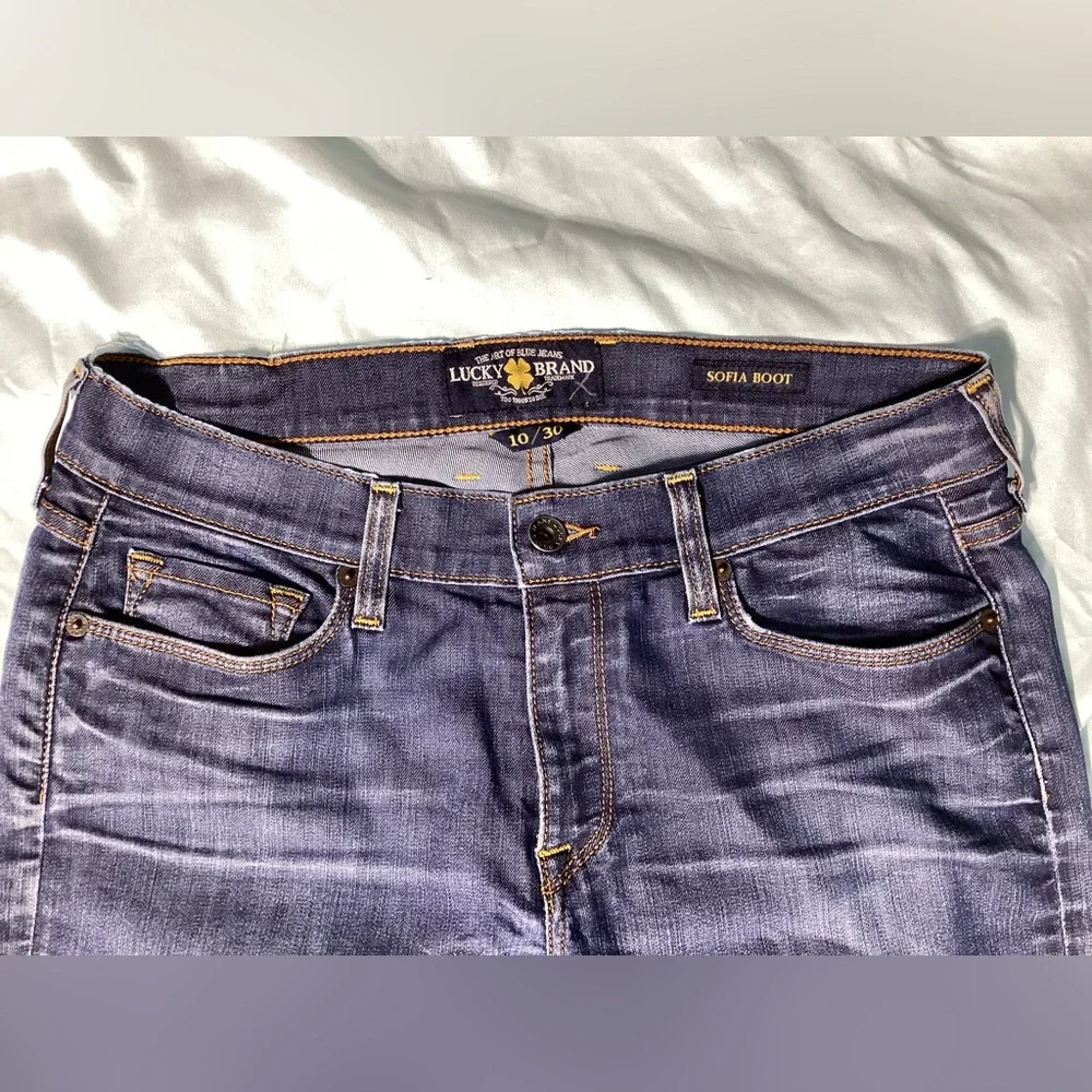 Lucky Brand Sofia Boot Medium Wash Jeans Size 10/30 - Picture 3 of 10